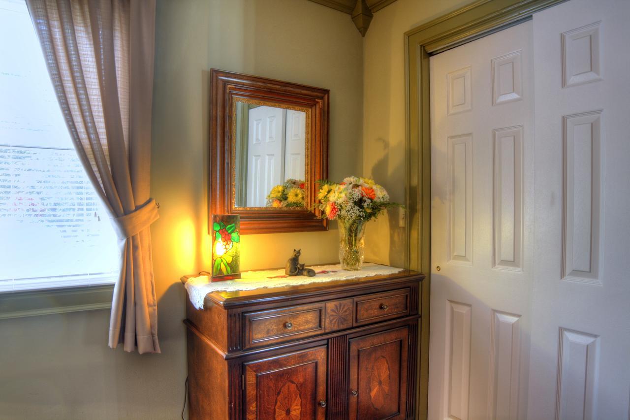 Los Gatos Bed & Breakfast Penn Yan Esterno foto